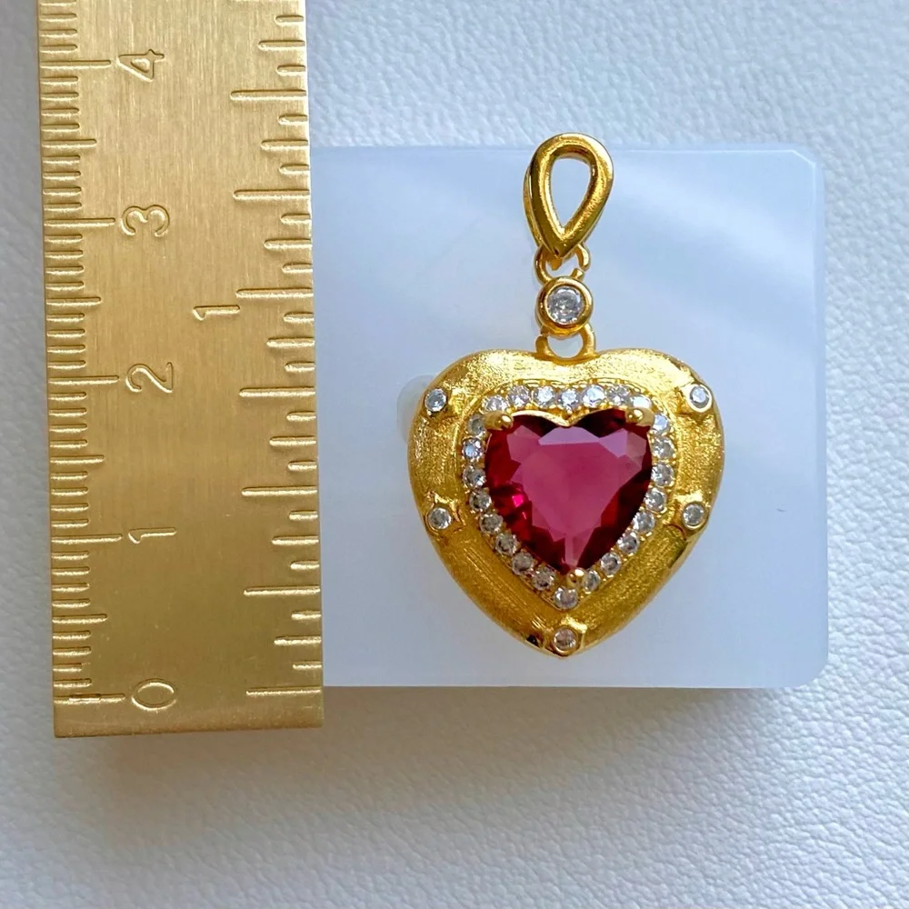Gold Heart Pendant with red Gemstone - Picture 2 of 3